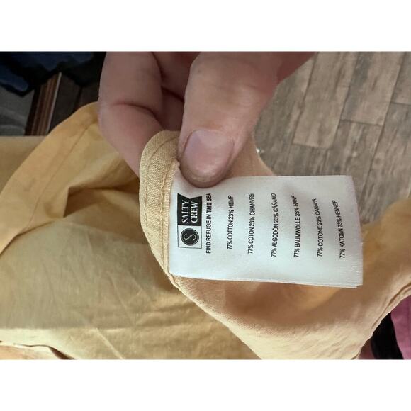 Salty Crew Men's Gold Short Sleeves Button Down Topstitch Shirt Size XL - Picture 7 of 8